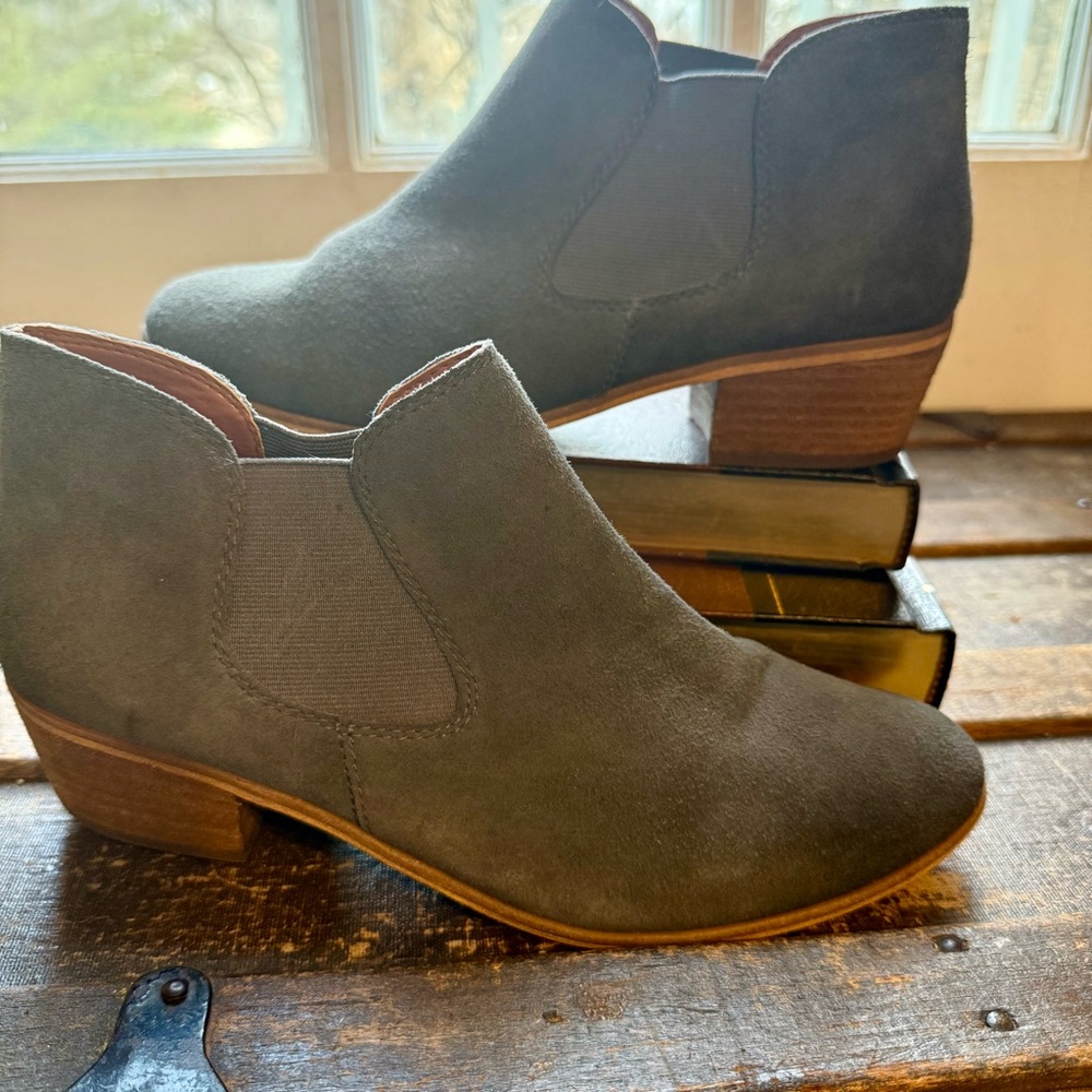BP Gray Suede Ankle Booties - Women’s 9